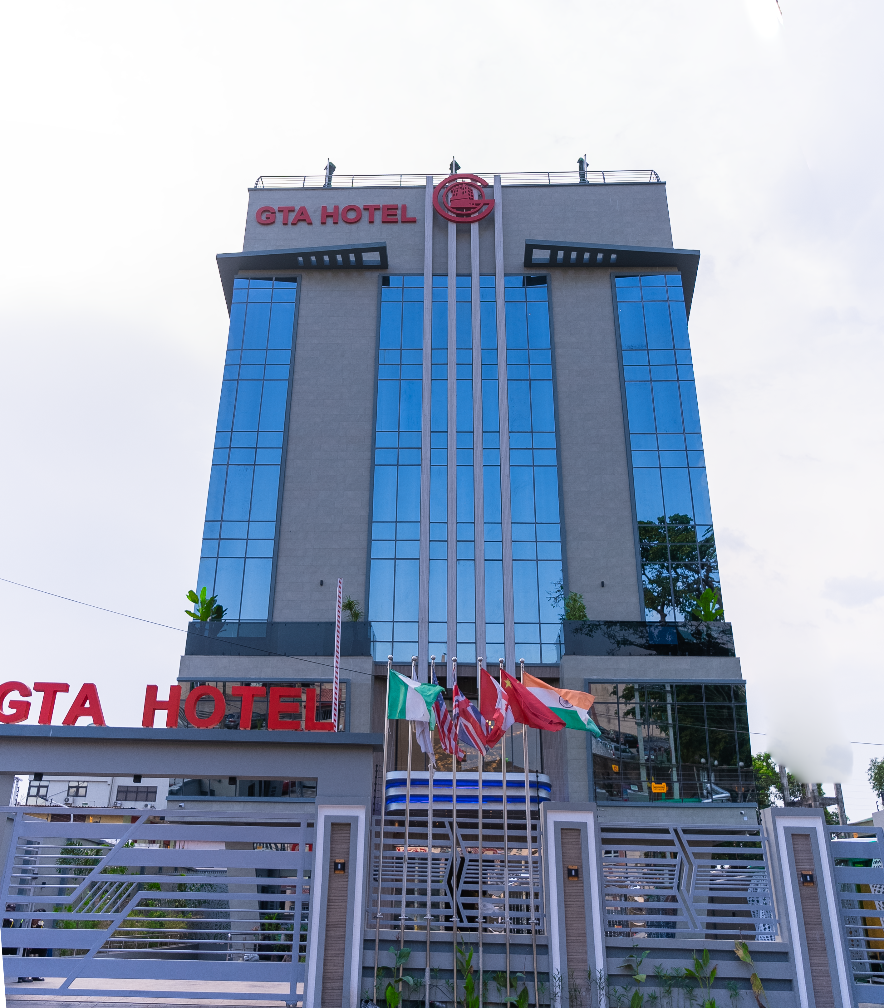 Exterior & Architecture 9