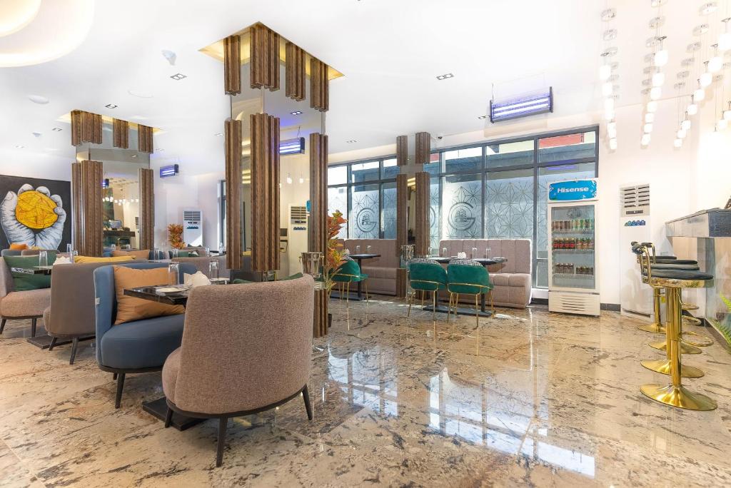 Hotel Lobby 12