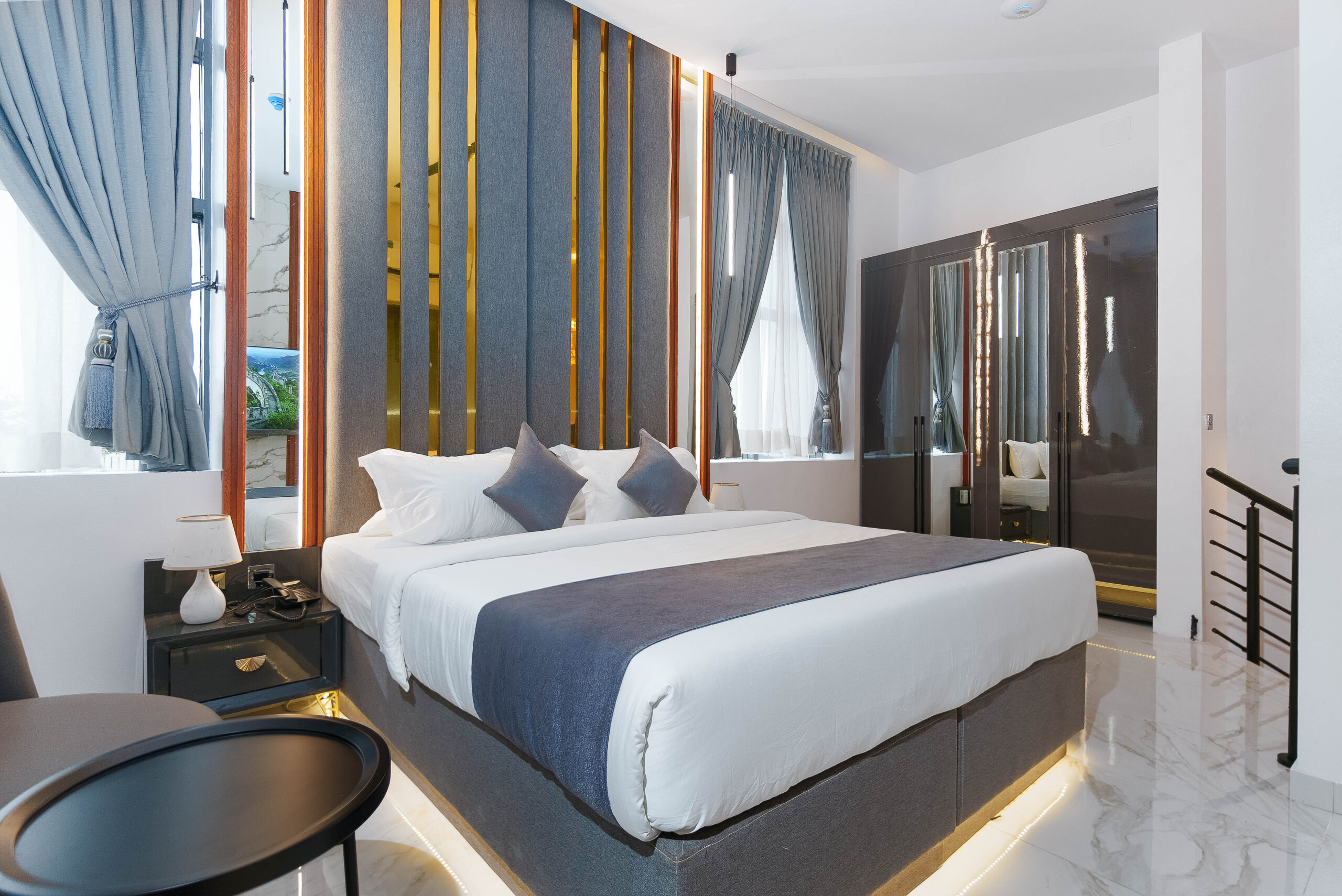 Rooms 5